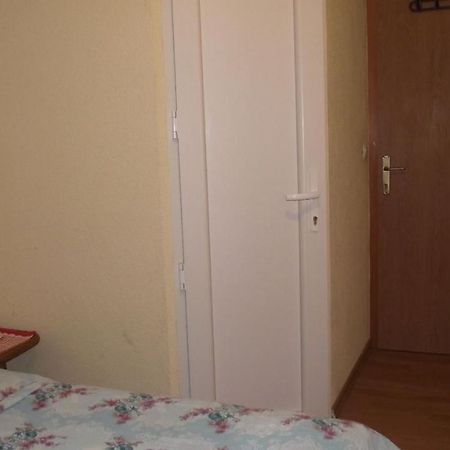 Pansion Laktasi Hostel Buitenkant foto